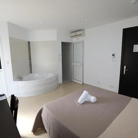 Guest house Magnolia St Julians *