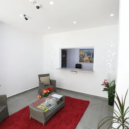 Guest house Magnolia St Julians *