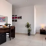 Pensión Magnolia St Julians 3*