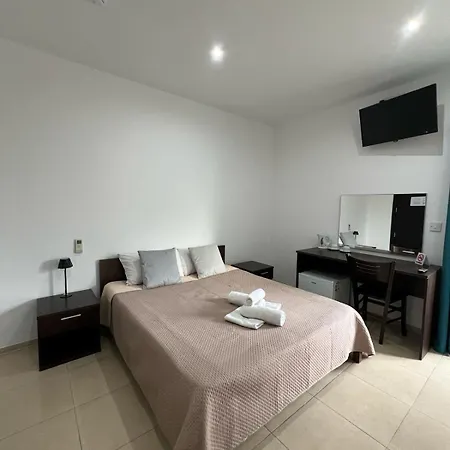 Pensiune Magnolia St Julians St. Julian's