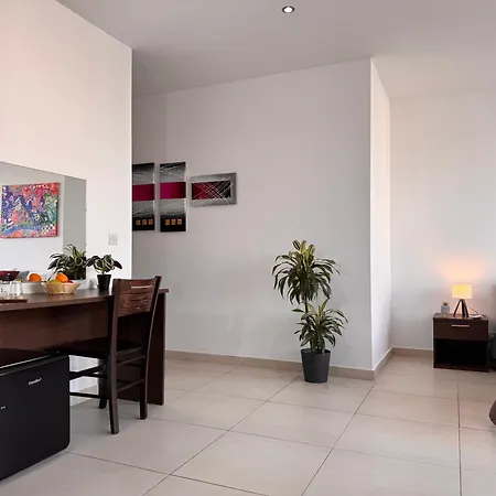 Gasthof Magnolia St Julians 3*