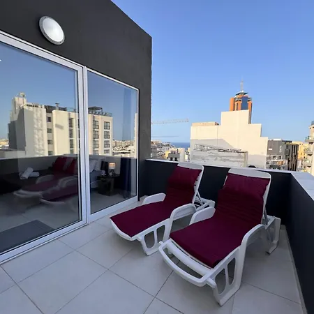 Pensiune Magnolia St Julians