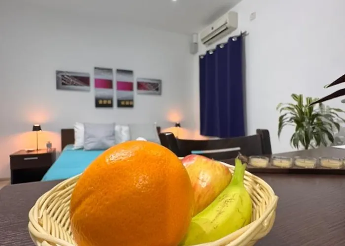 Magnolia St Julians Guest house