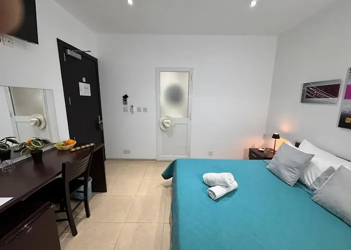 Magnolia St Julians Guest house Saint Julian's