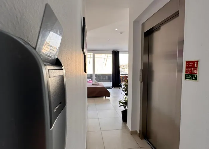 ゲストハウス Magnolia St Julians