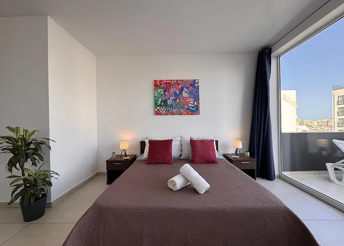 Magnolia St Julians Guest house