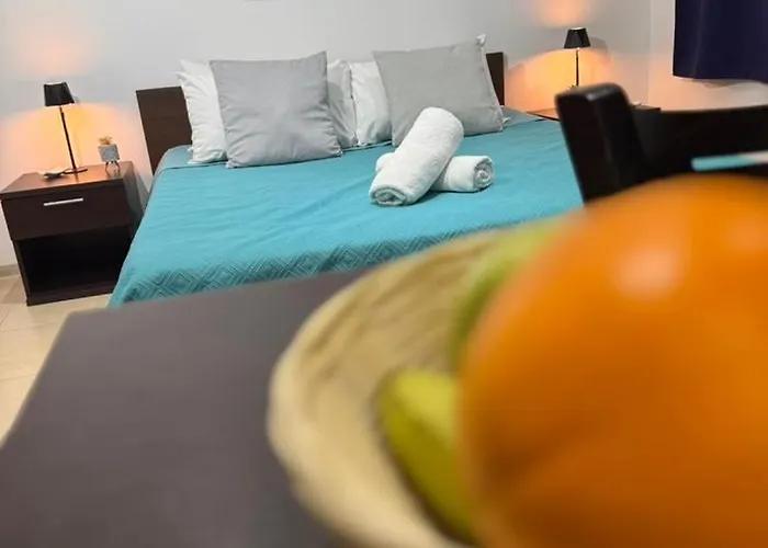 Magnolia St Julians Gæstehus Saint Julian's